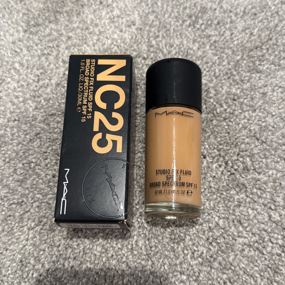 BNIB MAC foundation